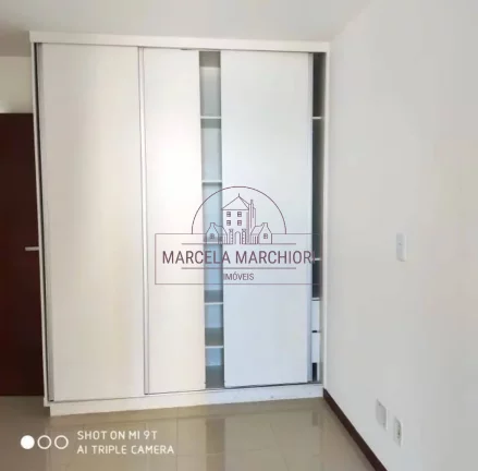 Imagem Apartamento Espetacular de Frente para o Mar em Itapuã
