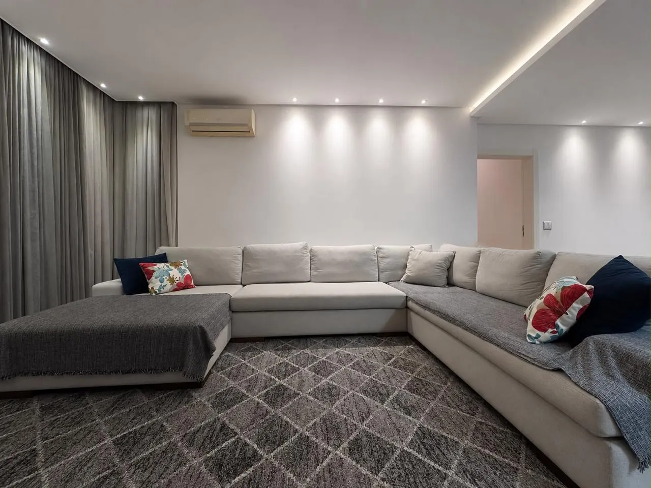 Imagem Apartamento com vista para o mar à venda com 137m2 por R$ 3.000.000,00