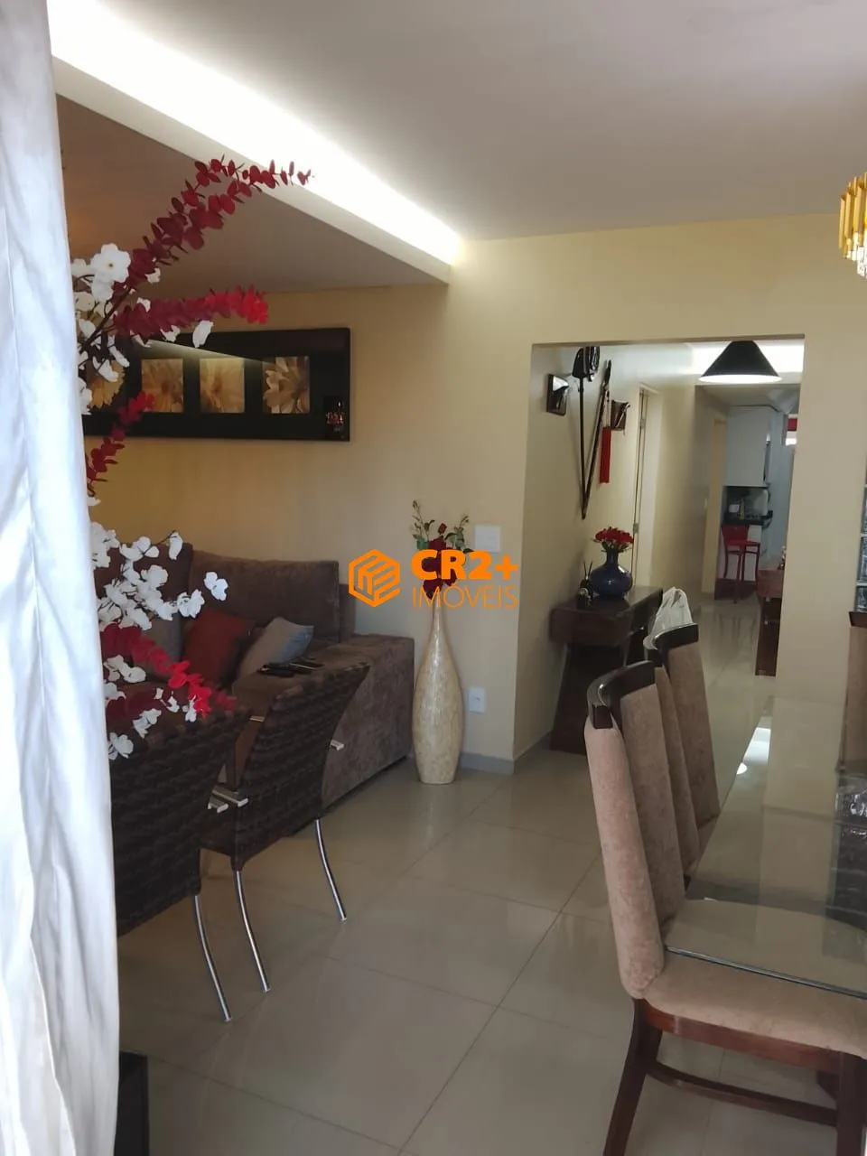 Imagem Vendo apartamento no bairro Mauricio de Nassau em Caruaru, porteira fechada.-135
