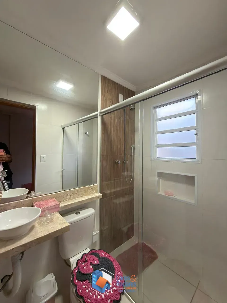 Imagem Sobrado para venda em Vila Nivi com 3 quartos, sendo 1 suíte, 100m²