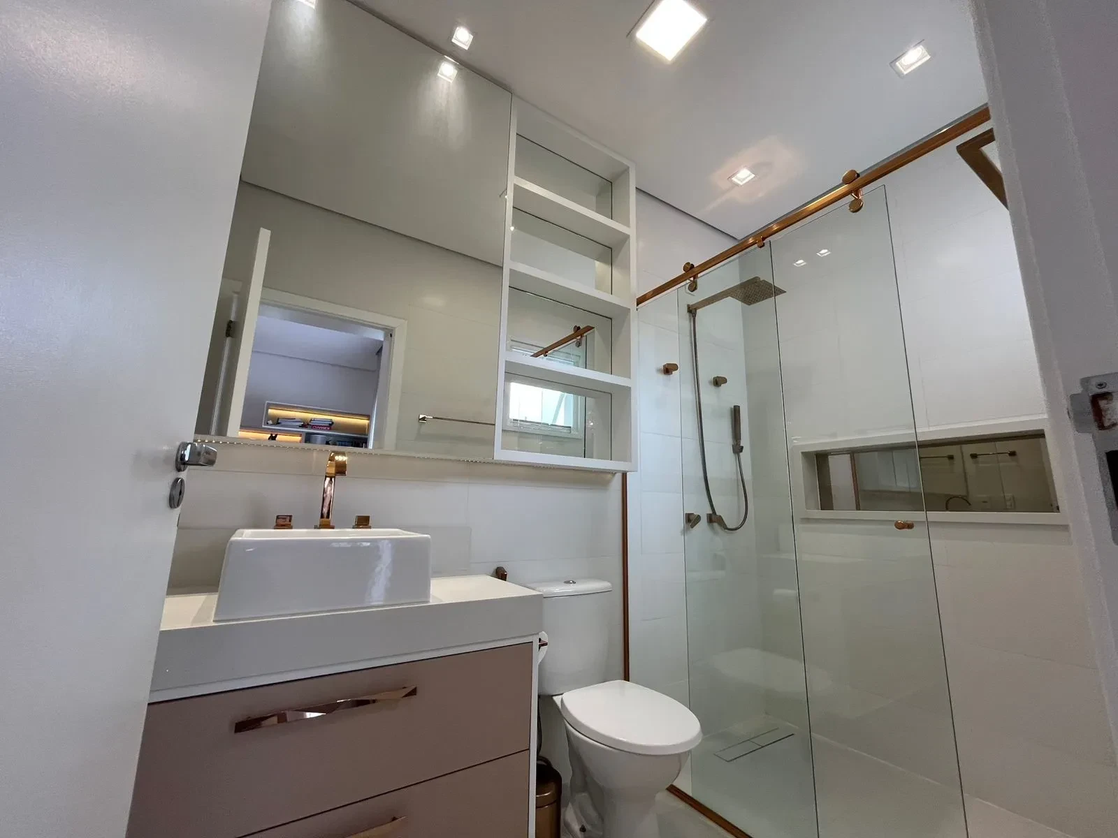 Imagem Casa de Condomínio com 3 Quartos à Venda ou Locação, 330 m² em Medeiros - Jundiaí
