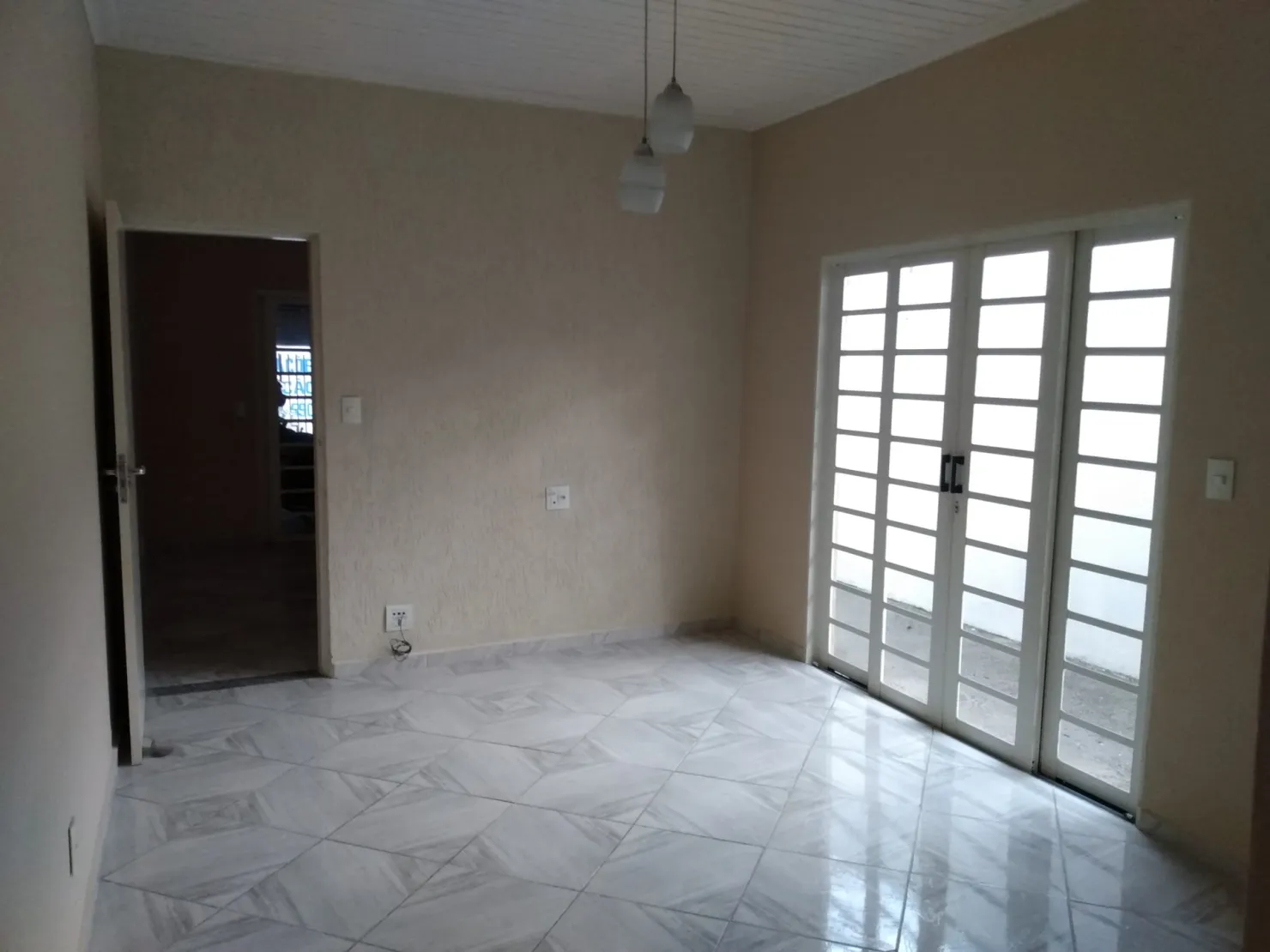 Imagem Casa à venda 1 Quarto, 2 Vagas, 125M², Jardim Santa Luzia, Pindamonhangaba - SP