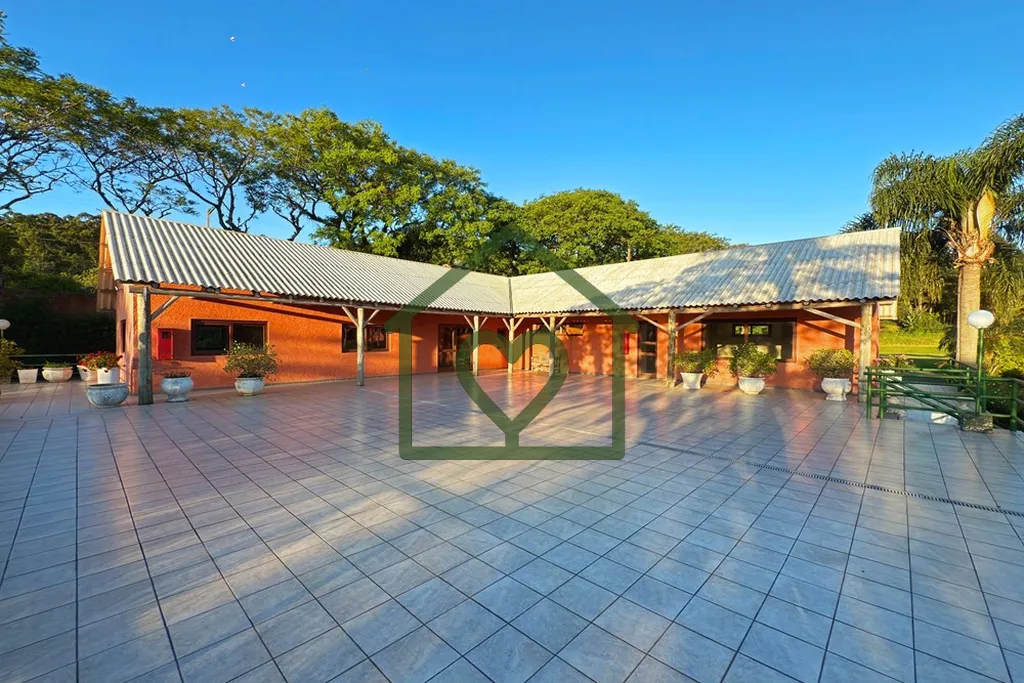 Imagem casa em condomínio, projetada para oferecer conforto, praticidade e ambientes acolhedores para toda...