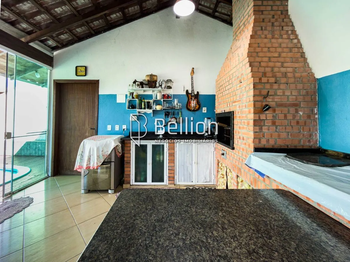 Imagem Localizada no bairro João Paulo, em Indaial, essa casa impressiona desde a primeira visita.