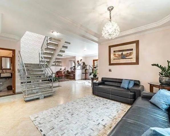 Imagem Casa para Venda em São Paulo, Horto Florestal, 4 dormitórios, 2 suítes, 5 banheiros, 4 vagas