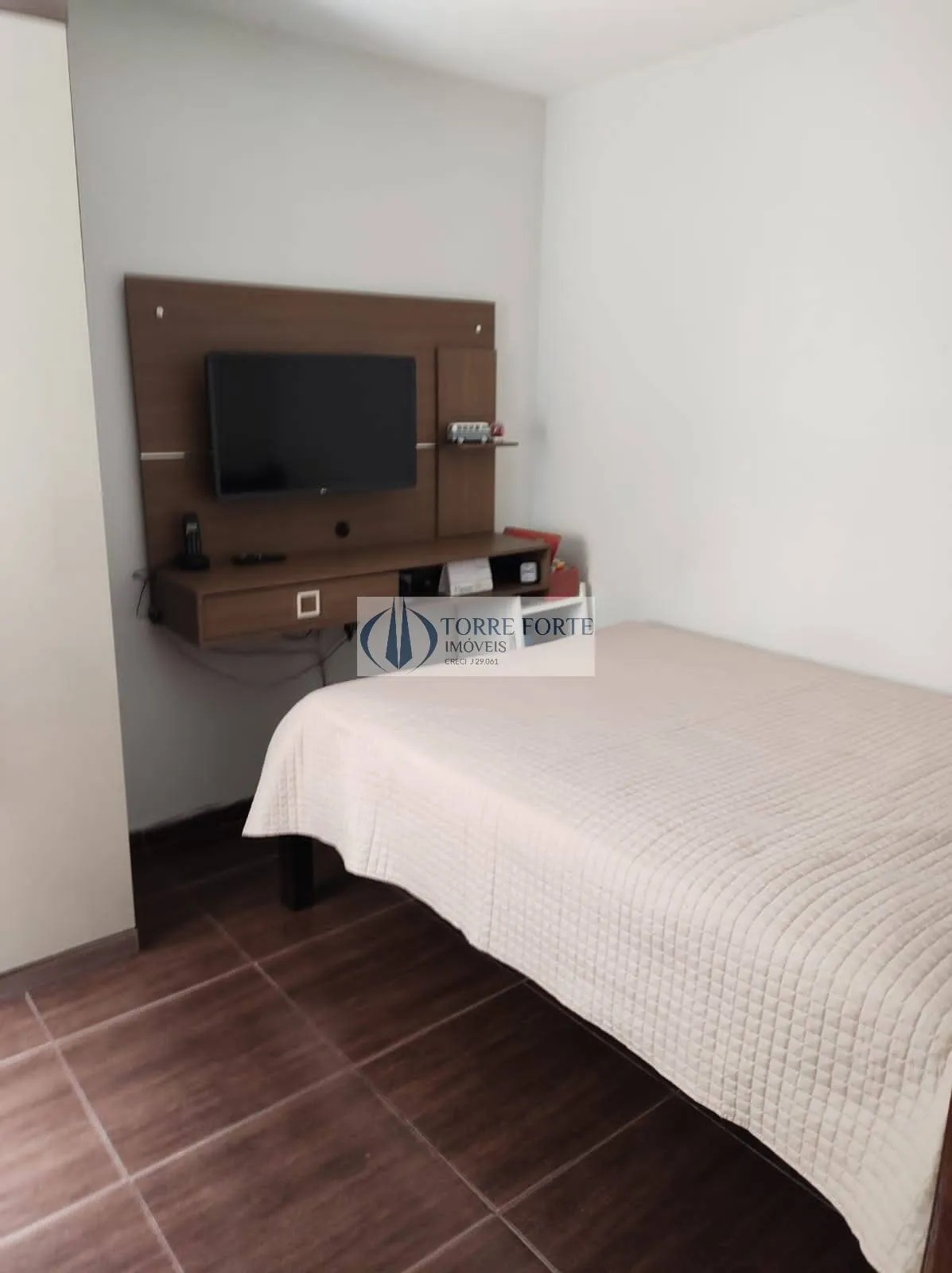 Imagem Sobrado em condominio com 3 dormitórios, 1 suite, 3 vagas na Vila Bertioga