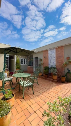 Imagem Residência térrea de Alto Padrão - JARDIM SOCIAL. 250m² privativos. 4 vagas. 4 quartos sendo 1 suíte Master.