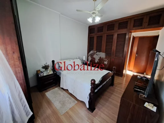 Imagem Apartamento à venda com 150m², 3 quartos, 2 suítes, dependência, 2 vagas demarcadas por R$850.000,00 no Boqueirão em Santos