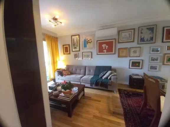 Imagem Apartamento à venda em Moema, São Paulo-SP: 2 quartos, 1 suíte, 3 banheiros, 2 vagas, 75m² de área!