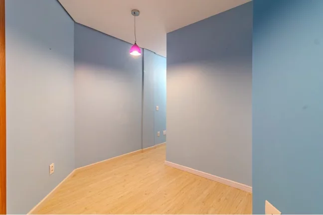 Imagem Sala para venda no bairro Menino Deus em Porto Alegre