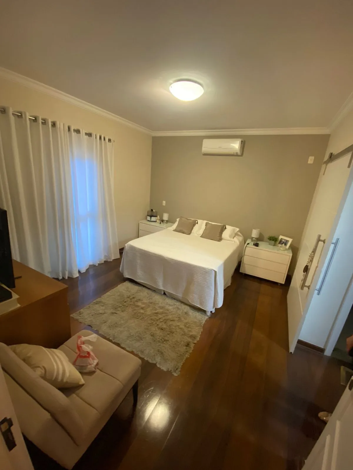 Imagem Casa de Condomínio localizada no Jardim Residencial Tivoli Park, em Sorocaba/SP.