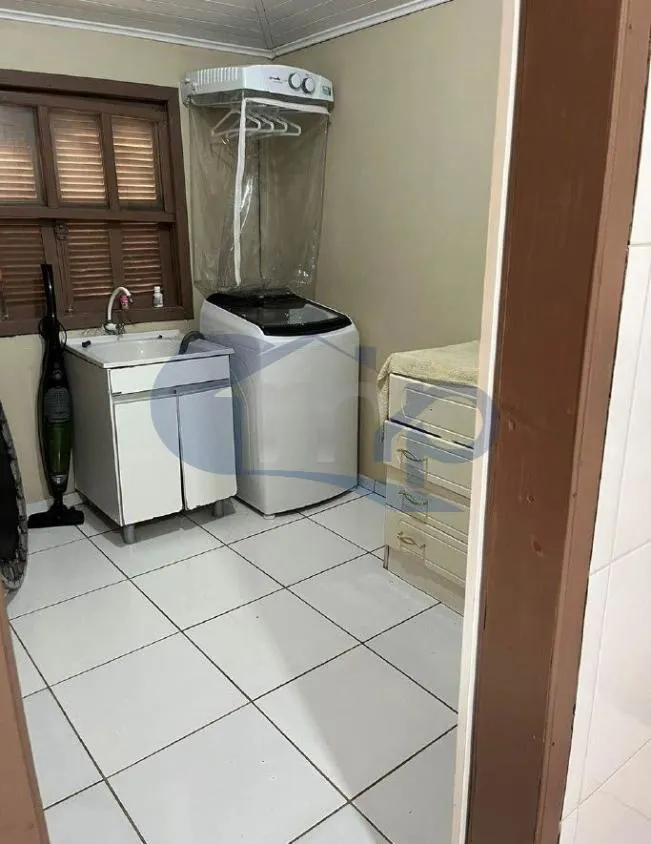 Imagem Casa á venda com 2 dormitórios na Vila São João em Torres/RS