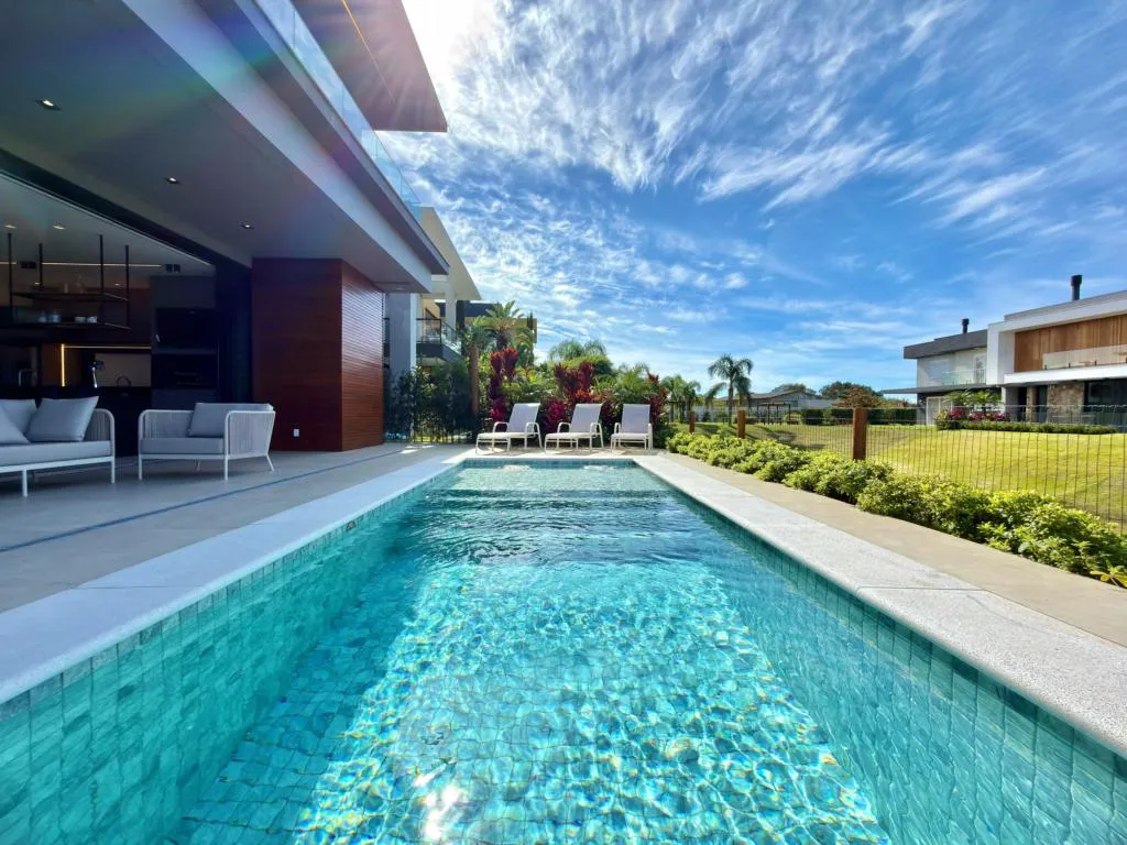Imagem Casa em Condominio 5 Dormitórios - Bairro Santa Luzia