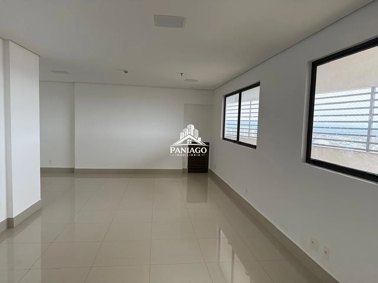 Imagem Locação de Sala Comercial no Edifício SB Tower | Andar Alto