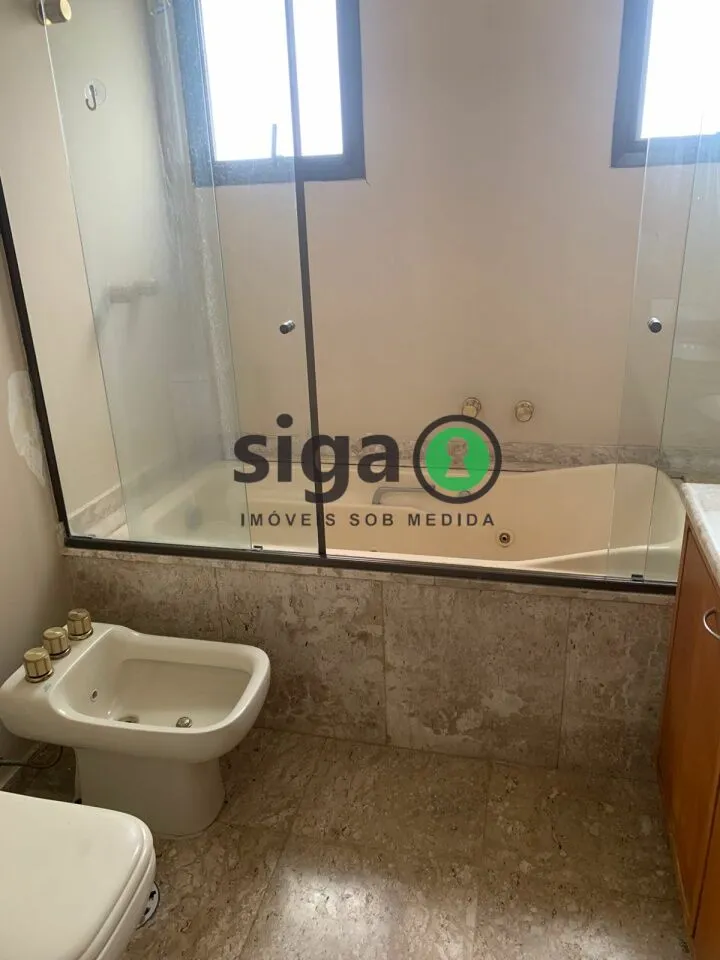 Imagem VENDE no Morumbi (Vila Suzana) Apartamento com 4 suítes, 4 Vagas + Depósito