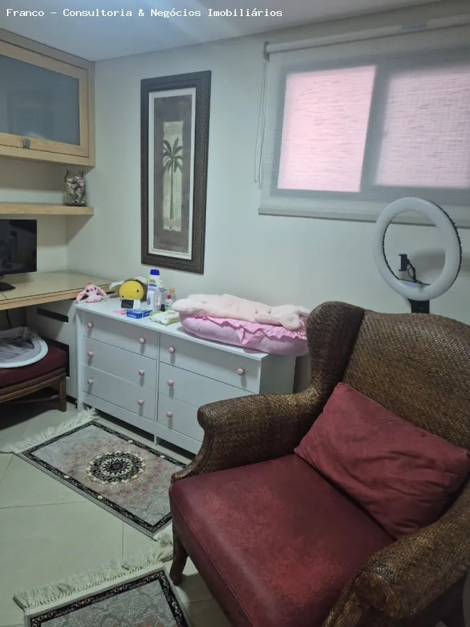 Imagem Apartamento para Venda em Guarujá, Pitangueiras, 5 dormitórios, 2 suítes, 4 banheiros, 2 vagas