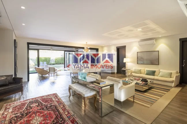 Imagem Casa Alto Padrão Condomínio Aspen 495 m²