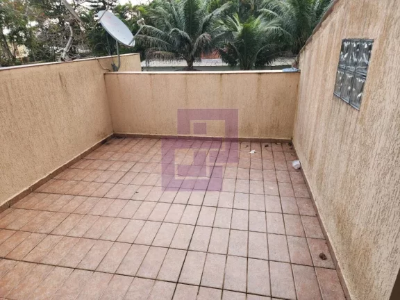 Imagem Excelente Casa à Venda em Guaiúba, Guarujá - 3 Dormitórios, Suíte e 4 Vagas de Garagem