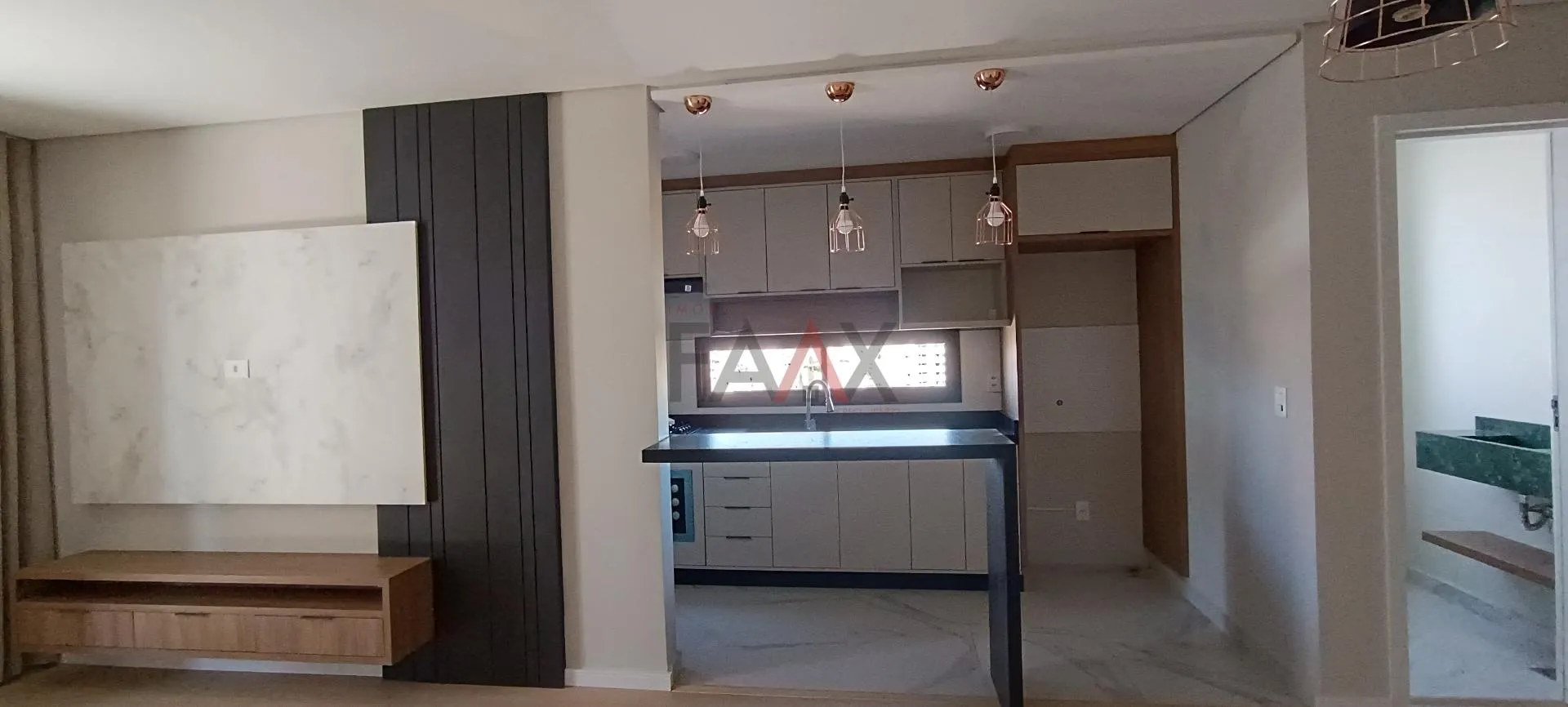 Imagem Apartamento à venda no Centro com 2 suítes mais vaga de garagem coberta