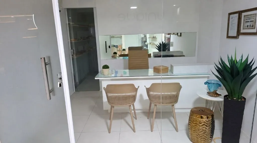 Imagem Sala comercial no Israel Flats com 23 m² na orla de Tambaú, próxima à praia, restaurantes e pontos turísticos de João Pessoa.