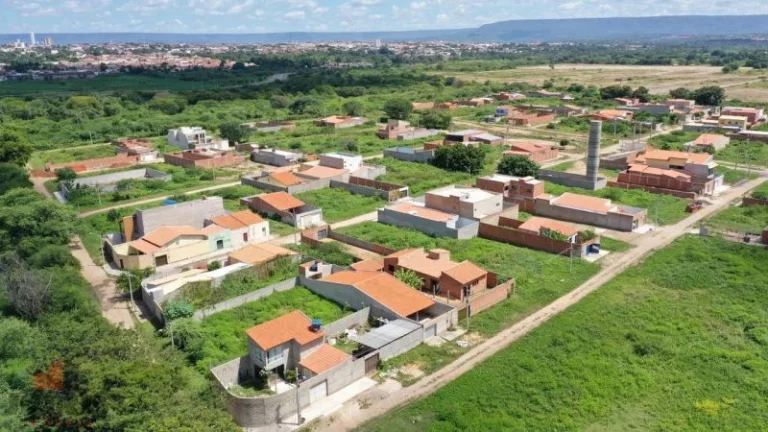 Imagem Terreno a Venda no bairro Salesianos - Juazeiro do Norte, CE