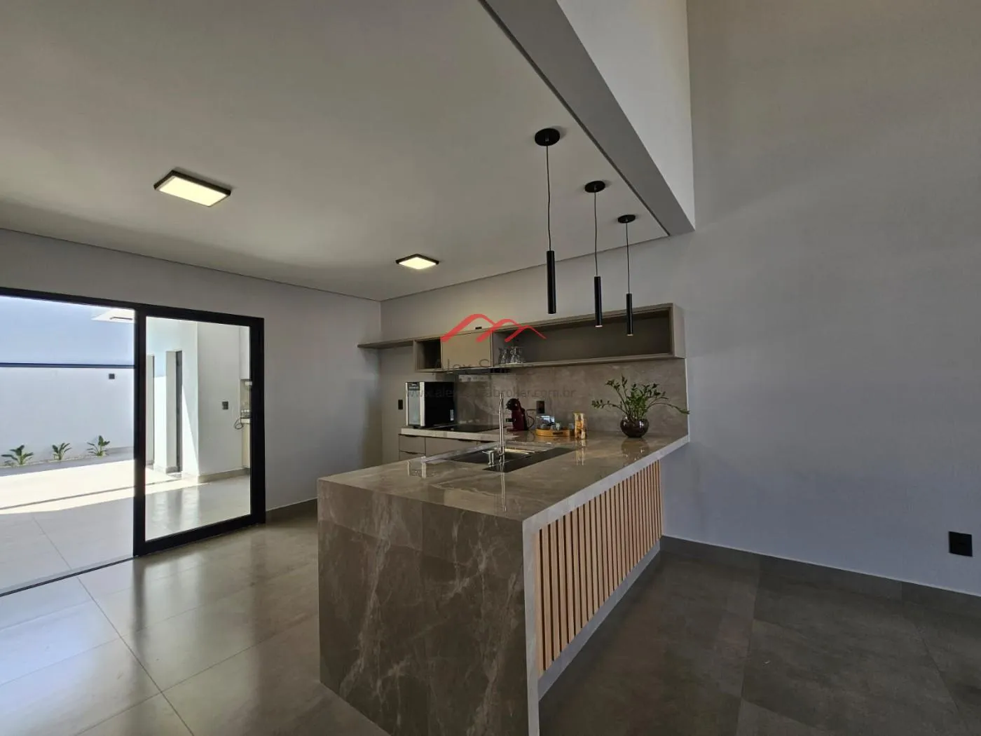 Imagem Casa em Condomínio para Venda em Sumaré, Residencial Real Parque Sumaré, 3 dormitórios, 1 suíte, 3 banheiros, 4 vagas