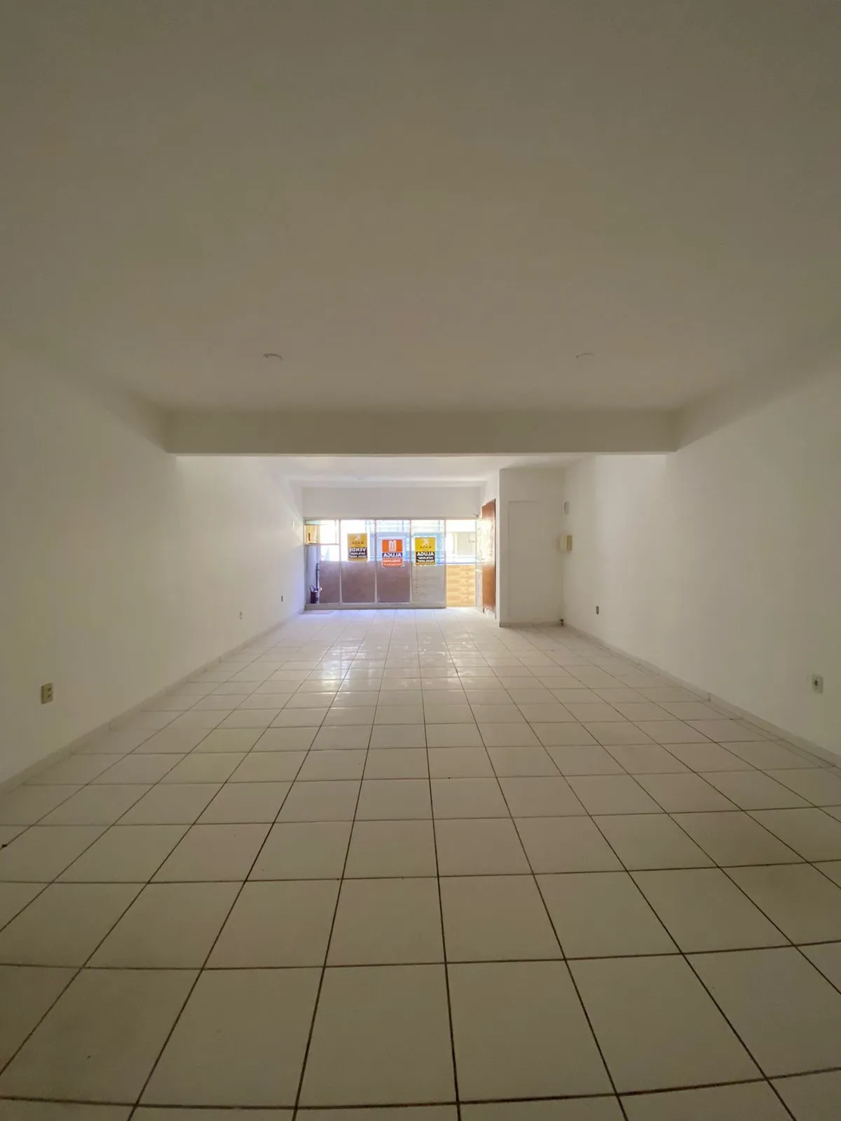 Imagem Cond. Centro Comercial Canoas Vende 2 salas , 124m², 62m² cada uma, 2 banheiros