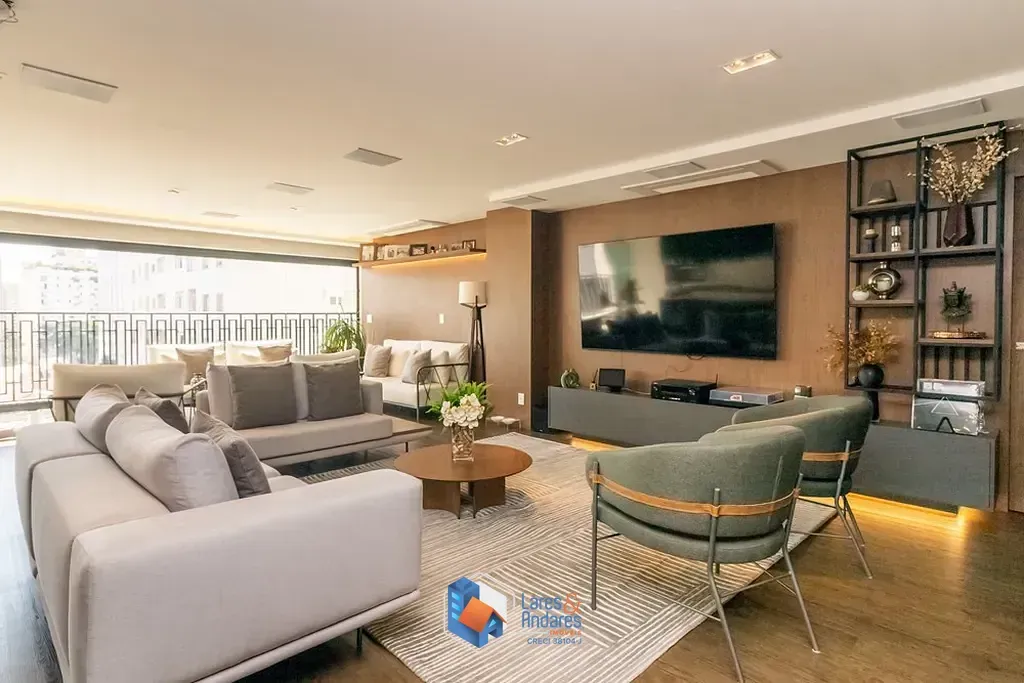 Foto do imóvel Apartamento à venda 3 Quartos 2 Suites 3 Vagas 206M² Vila Mariana São Paulo - SP em Rua França Pinto