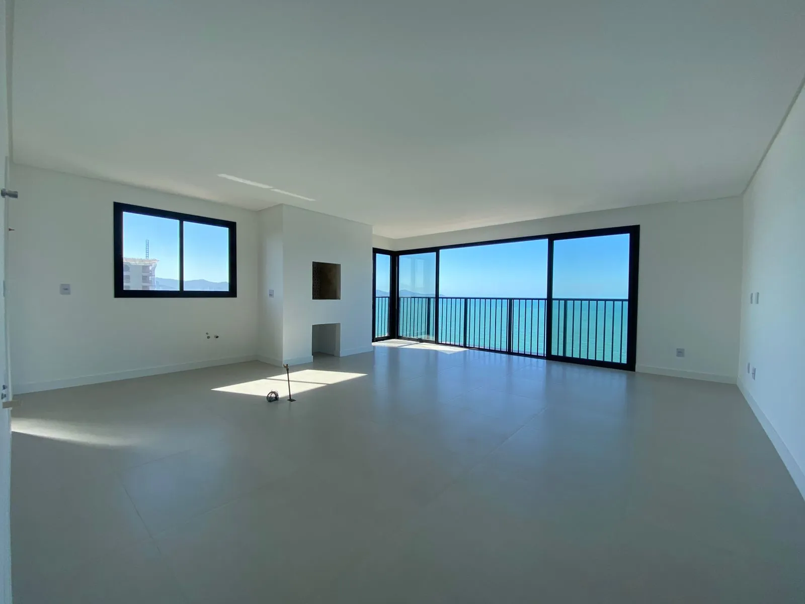 Imagem Apartamento com vista para o mar à venda com 122m2 por R$ 2.850.000,00