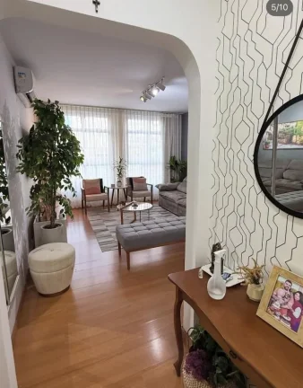 Imagem Apartamento mobiliado, pronto para morar, e area real de 183 m2 Vaga de Garagem escriturada do apartamento com área real de 34,22 m2.