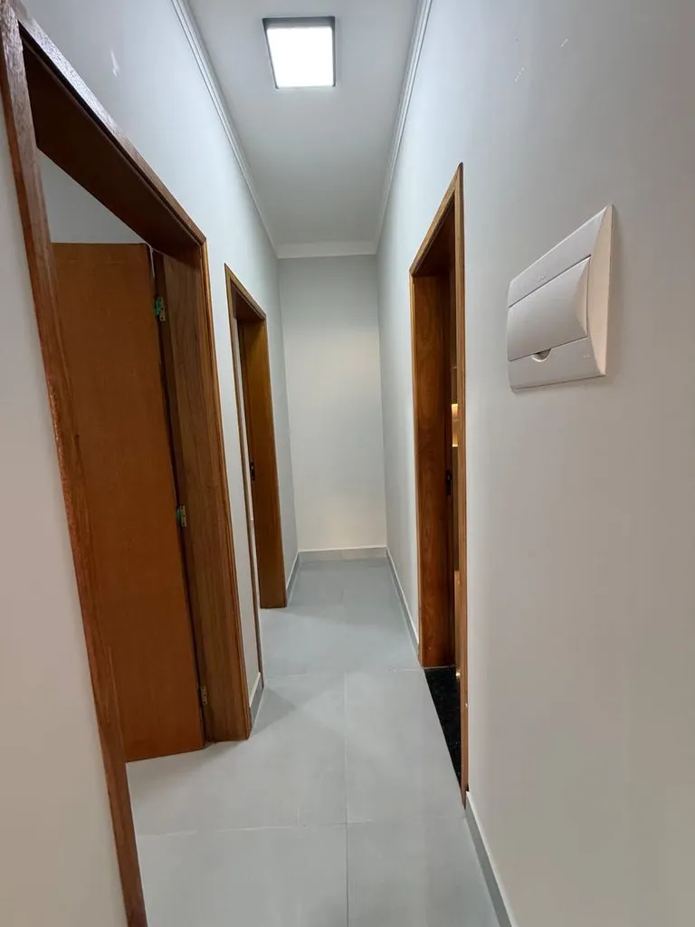Imagem Casa à venda em Patrocínio Paulista, Jardim Aroeiras, com 2 quartos, 70m2