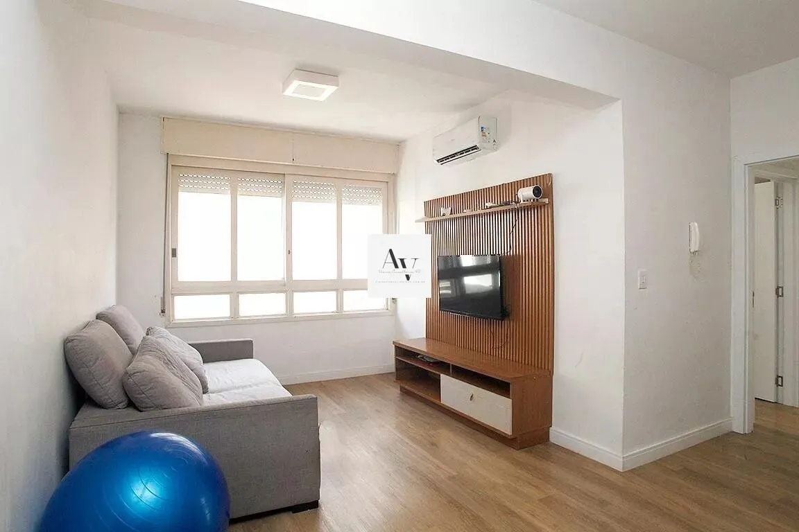 Foto do imóvel Apartamento à venda em Rua Tomaz Flores