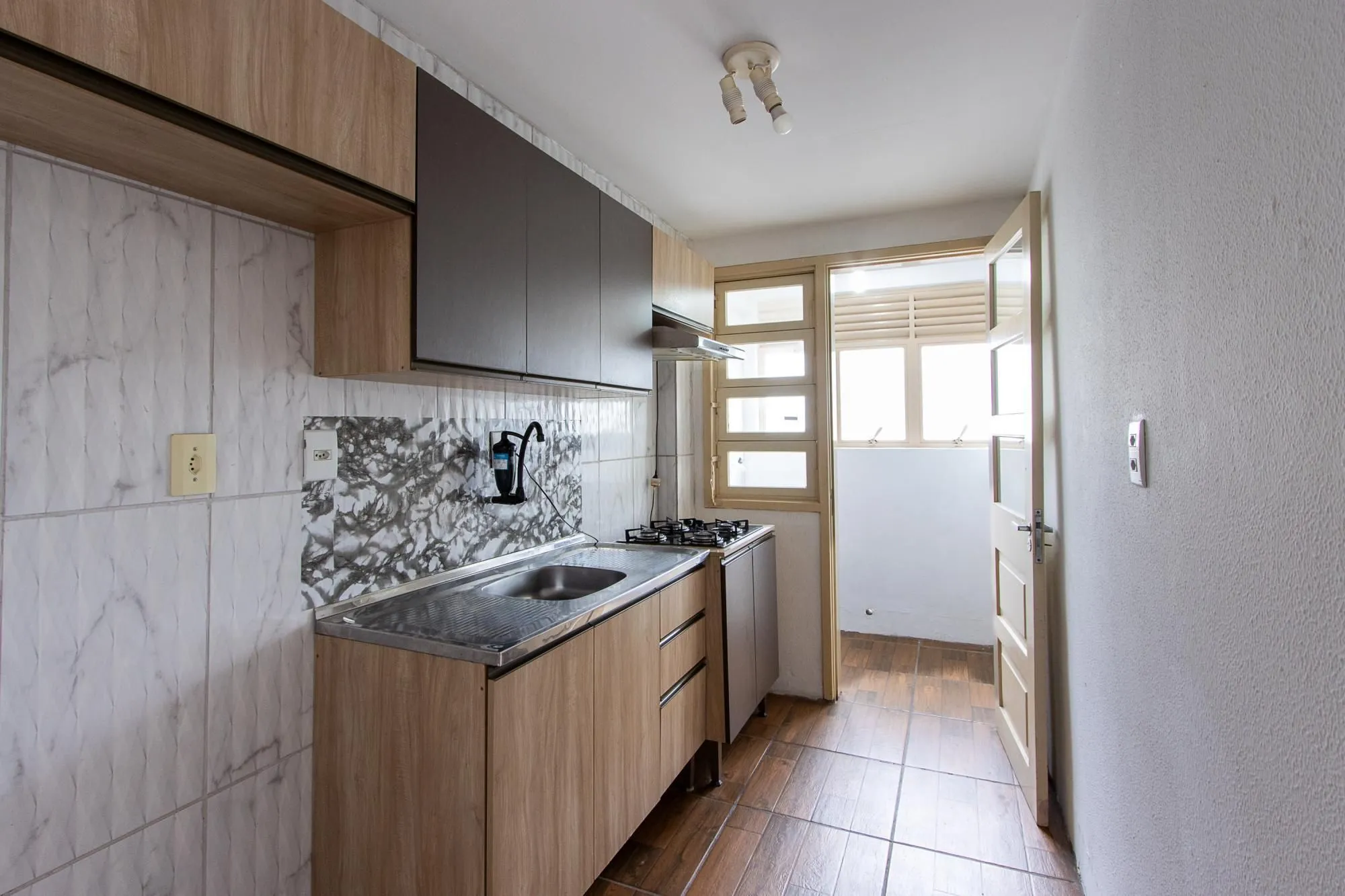 Imagem Apartamento 2 quartos, com 1 vaga escriturada - Bairro Tristeza