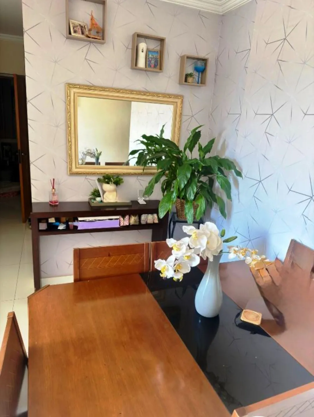 Imagem VENDO EXCELENTE APARTAMENTO NO BAIRRO CAMPO GRANDE!