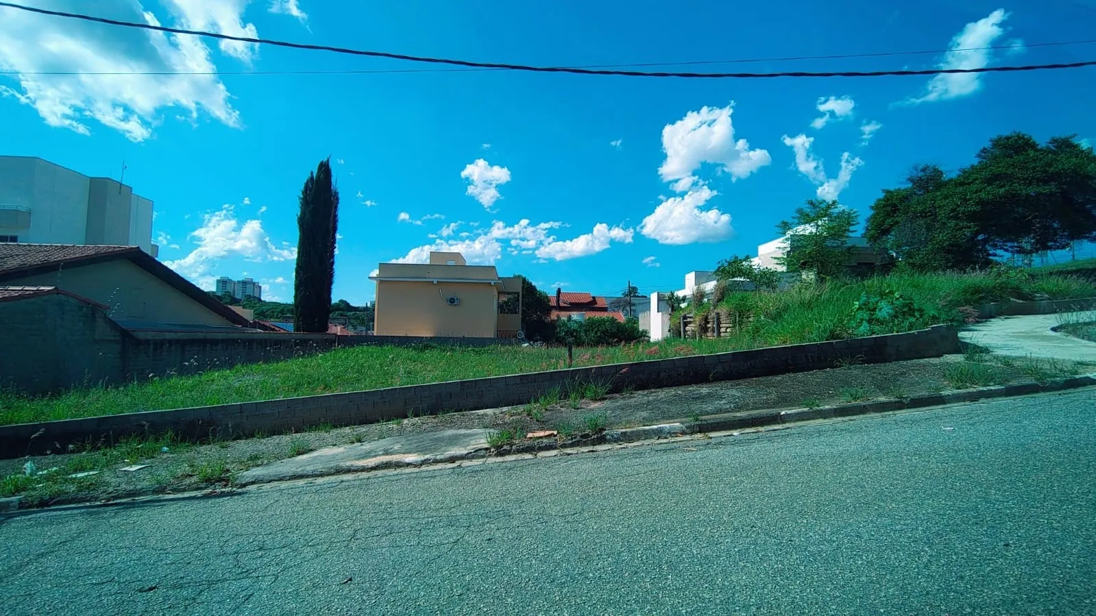 Imagem Terreno à venda em Votorantim-SP, 512,00 m² de área. Aproveite esta oportunidade única!