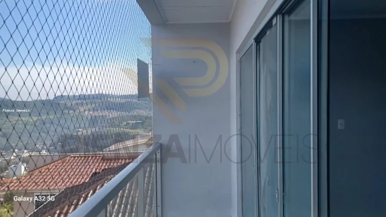 Imagem Casa Duplex para Venda em Concórdia, Nações, 3 dormitórios, 1 suíte, 2 banheiros, 1 vaga