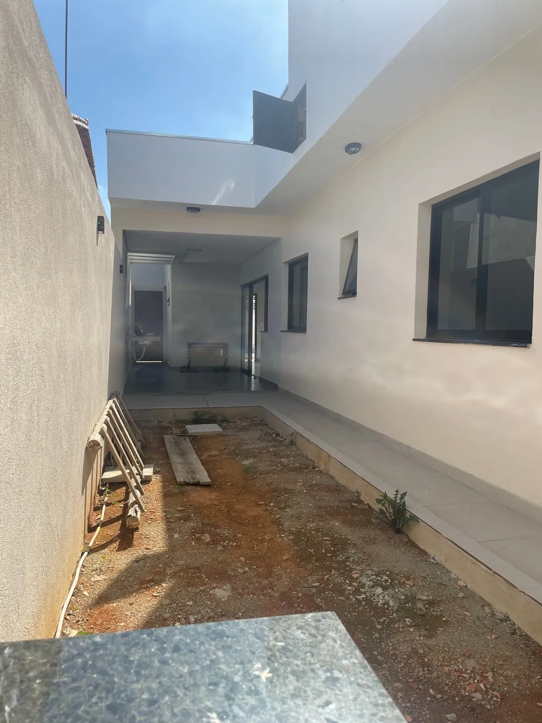 Imagem Casa à venda 3 Quartos, 1 Suite, 2 Vagas, 175M², Loteamento Residencial e Comercial Flamboyant, Pindamonhangaba - SP