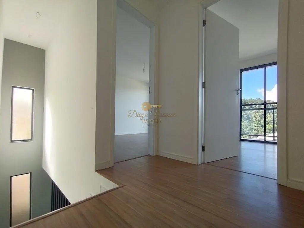 Imagem Casa em Condomínio para Venda em Teresópolis / RJ no bairro Albuquerque