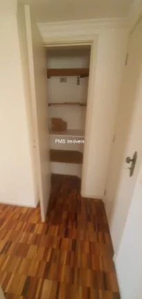 Imagem Apartamento para venda ou locação em Moema, SP, com 2 quartos, 3 banheiros, 2 vagas de garagem!