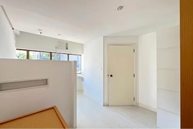 Imagem Sala para venda no bairro Moinhos de Vento em Porto Alegre