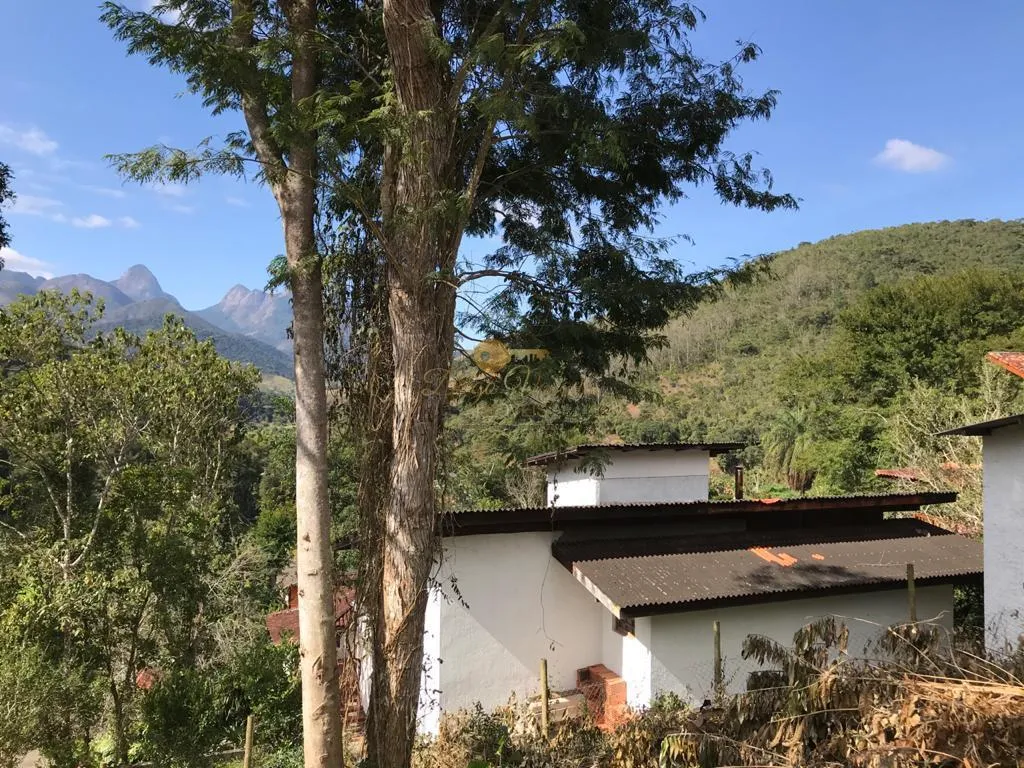 Imagem Terreno em Condomínio para Venda em Teresópolis / RJ no bairro Vargem Grande