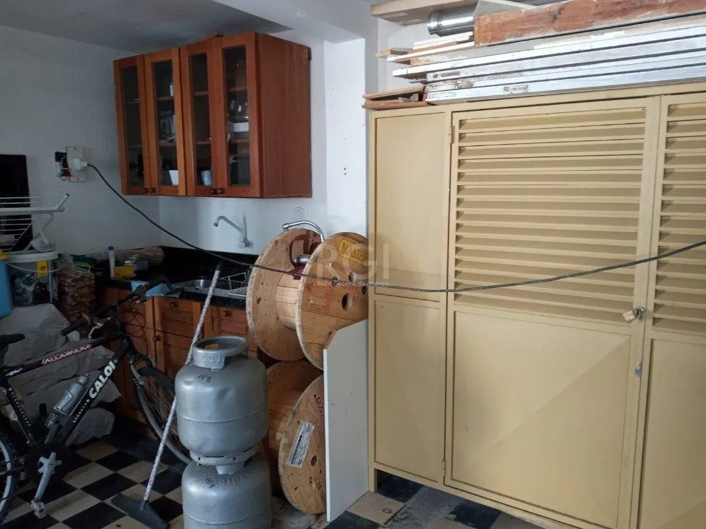 Imagem Casa para Venda - 384m², 3 dormitórios, sendo 1 suites, 3 vagas - Teresópolis