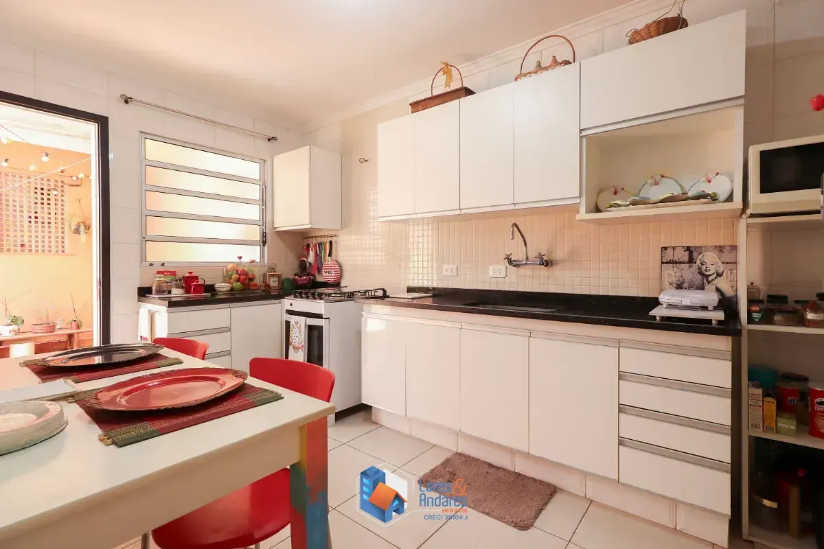 Imagem Casa para venda em Vila Cordeiro com 3 quartos, sendo 1 suíte, 164m²