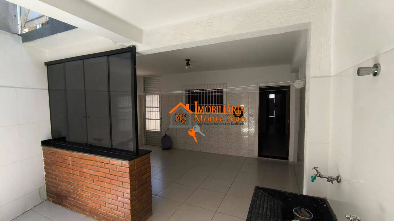 Imagem Sobrado com 3 dormitórios à venda, 186 m² por R$ 700.000,00 - Jardim Presidente Dutra - Guarulhos/SP