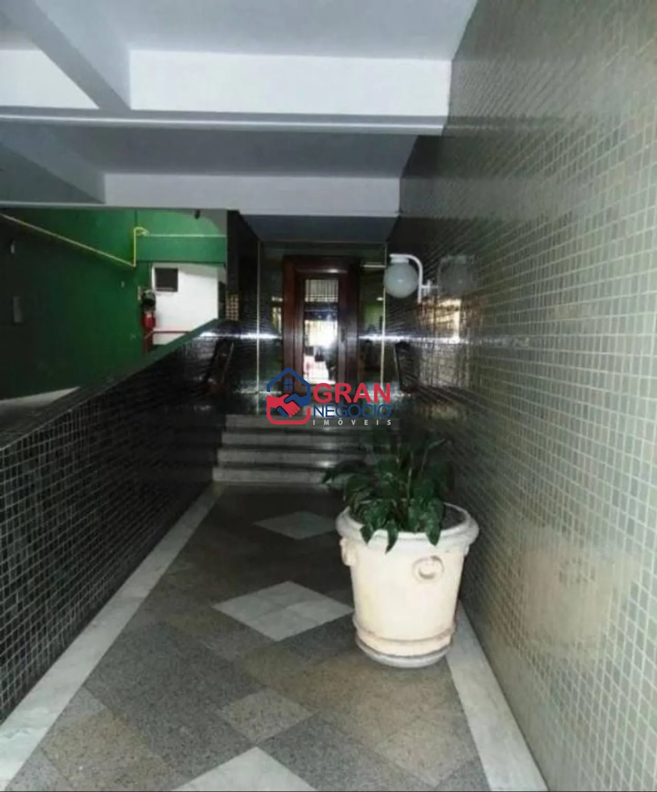 Imagem Apartamento com 1 dormitório para alugar, 50 m² por R$ 2.865,00/mês - Centro - Curitiba/PR