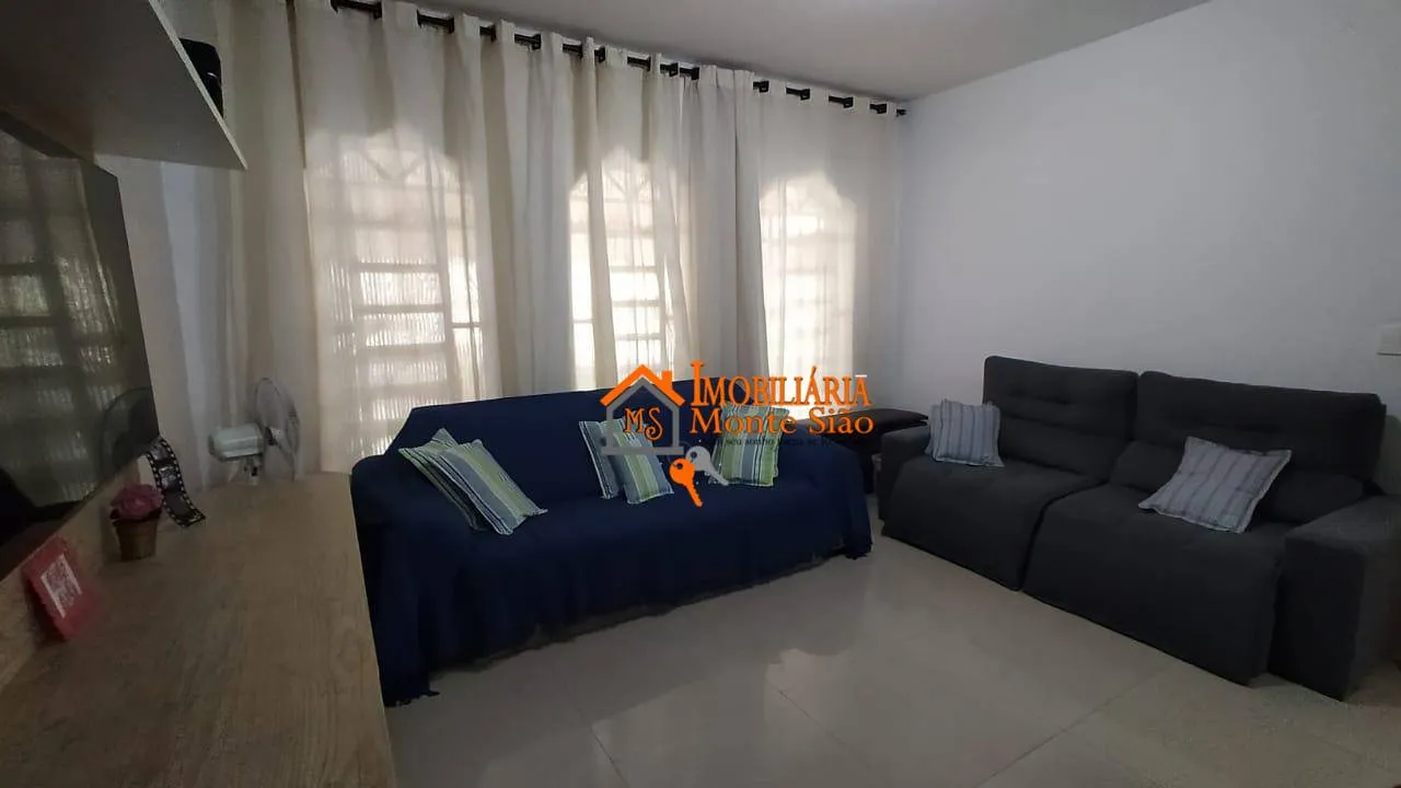 Imagem Sobrado com 3 dormitórios à venda, 247 m² por R$ 650.000,00 - Picanço - Guarulhos/SP