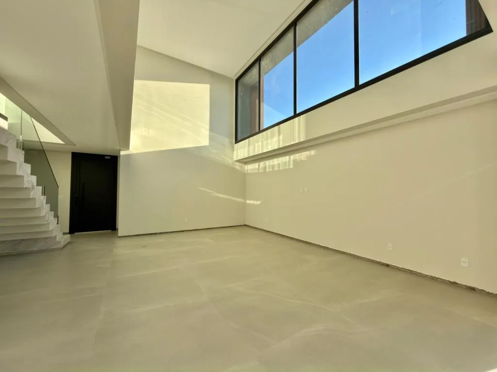 Imagem Casa 4 Dormitórios - Bairro Atlantida