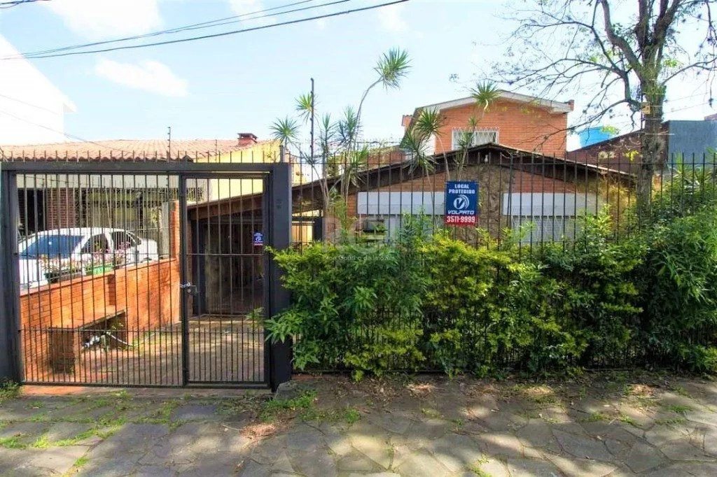 Imagem Casa para Venda - 287m², 3 dormitórios, sendo 2 suites, 4 vagas - Nonoai