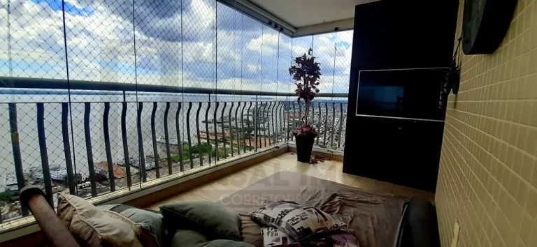 Imagem CASAL IMÓVEIS VENDE ED HORIZONTE II 250 M² 3 SUÍTES - MASTER BANHEIRO DULPO + 4 VGS ANDAR ALTO Fino acabamento e móveis de grife, tudo muito novo