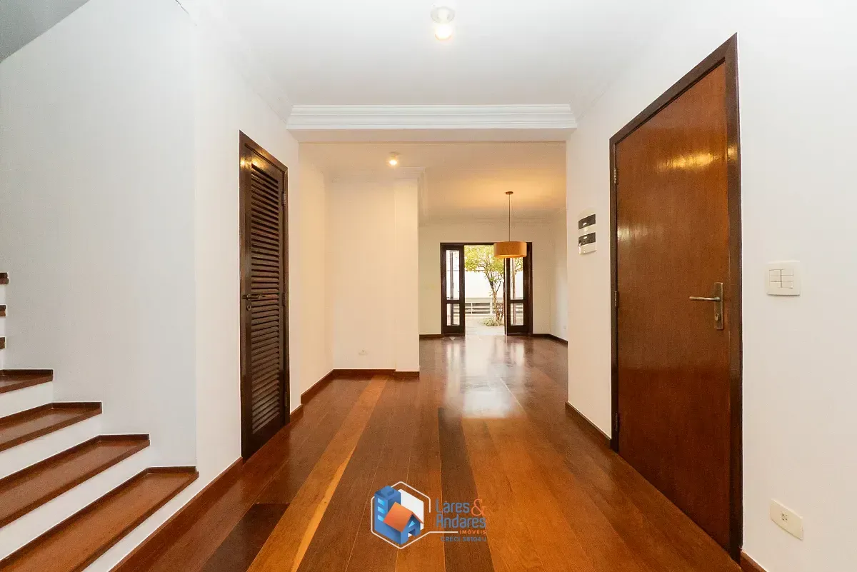 Imagem Casa de vila para venda em Indianópolis com 3 quartos, sendo 1 suíte, 239m²